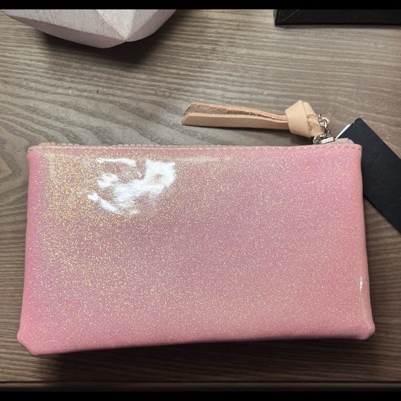 Consuela Diggi Slim wallet - Picture 6 of 6